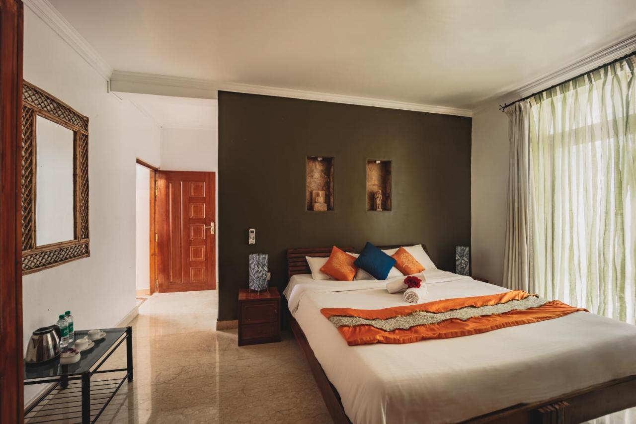 Ocean Suite Goa ドナ・ポーラ エクステリア 写真